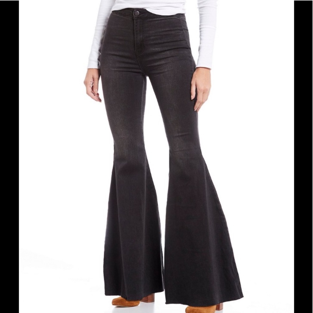 Free People Float On Flare- Distressed Black